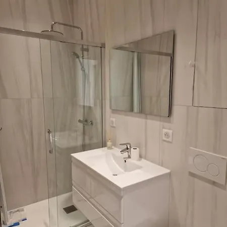 Superb 1 Bedroom Flat 2minutes From Monaco 公寓 *